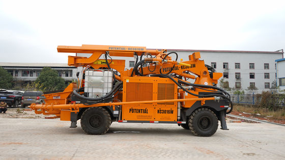 KC3016W natte Shotcrete Machine Duurzaam met Hoge de Slijtageweerstand van het Robotwapen