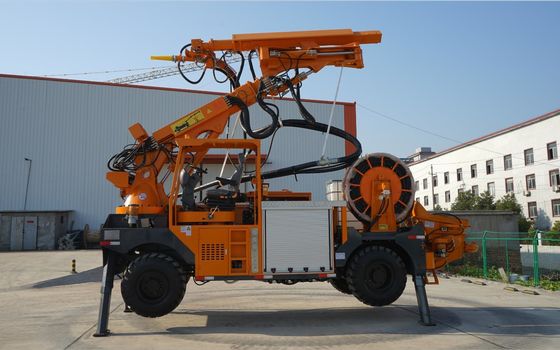 15T natte Shotcrete Machine Dubbel de Krings Hydraulisch Systeem van de 360 Graadomwenteling